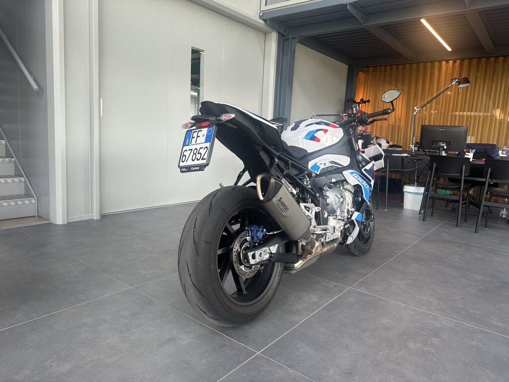 M 1000 R