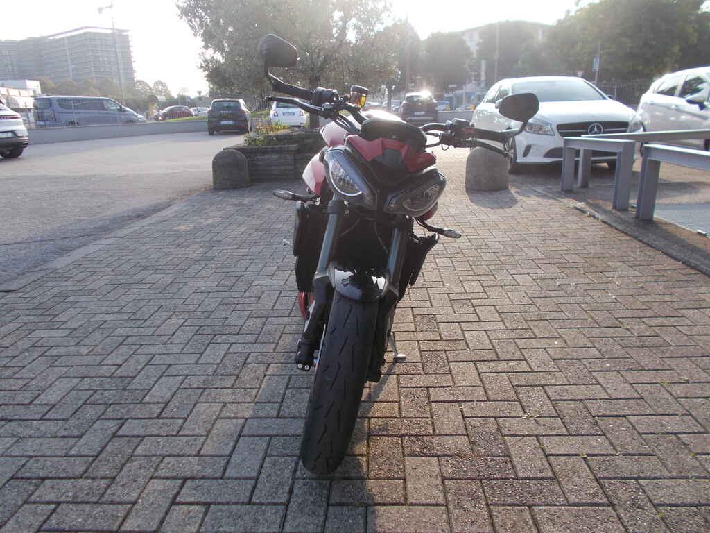 STREET TRIPLE 765