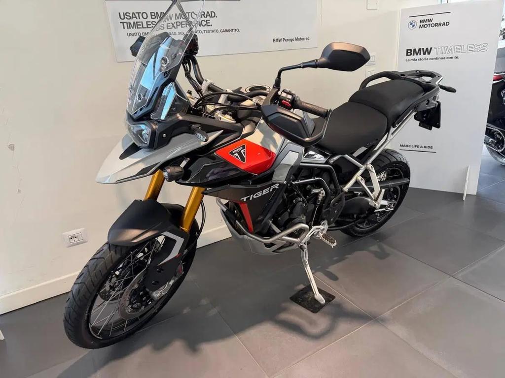 TIGER 900
