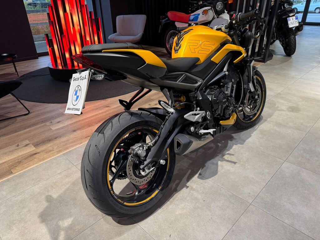 STREET TRIPLE 765