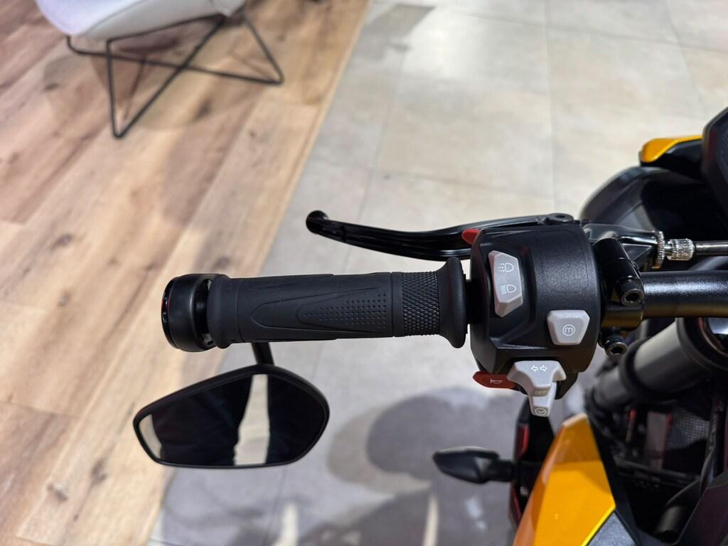 STREET TRIPLE 765