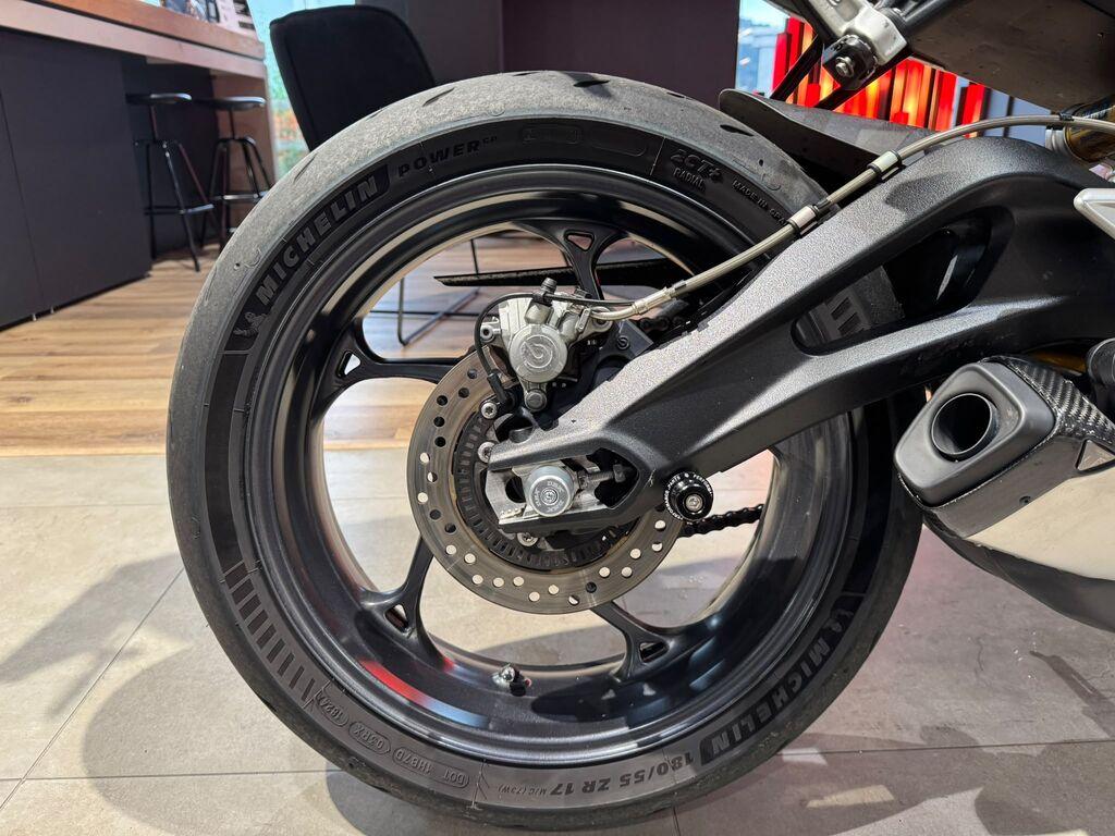 STREET TRIPLE 765