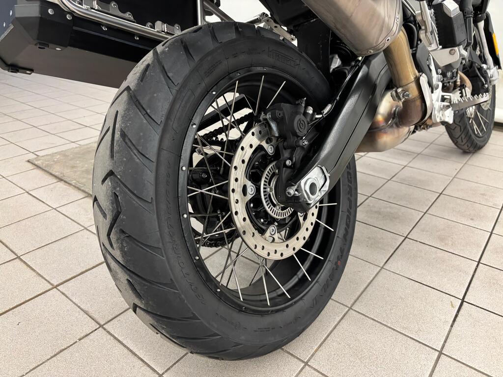 F 900 GS