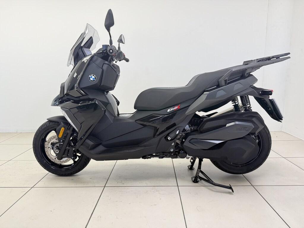 C 400 X