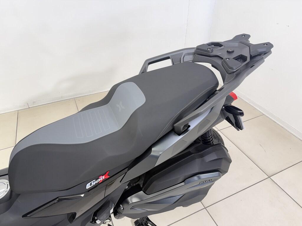 C 400 X