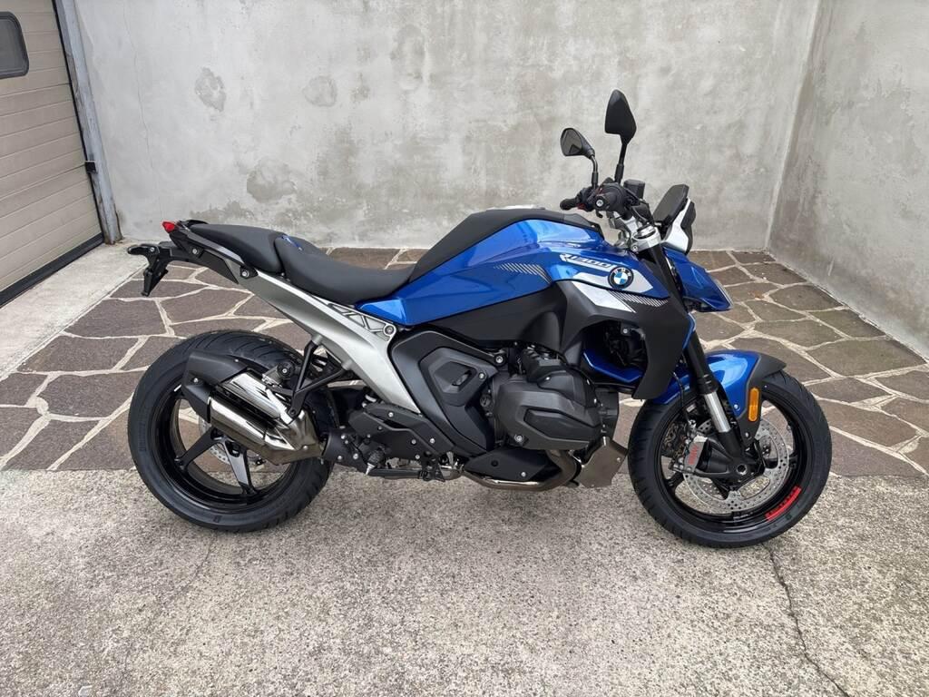 R 1300 R