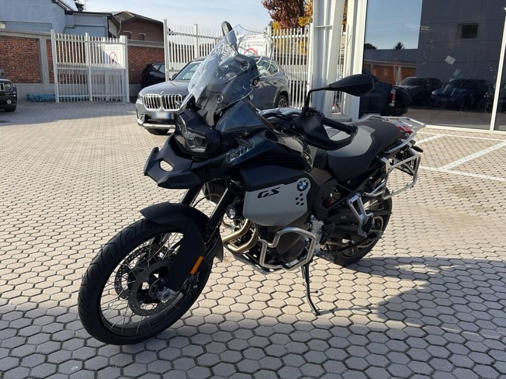 F 900 GS