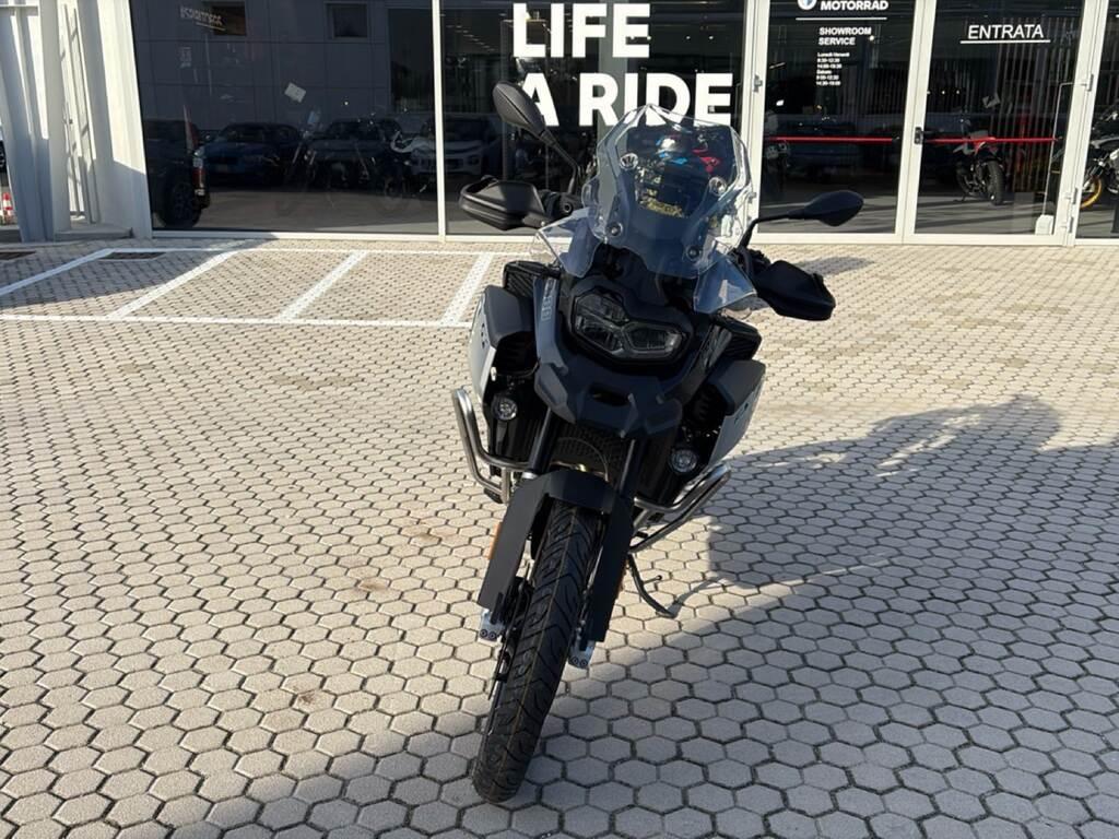 F 900 GS