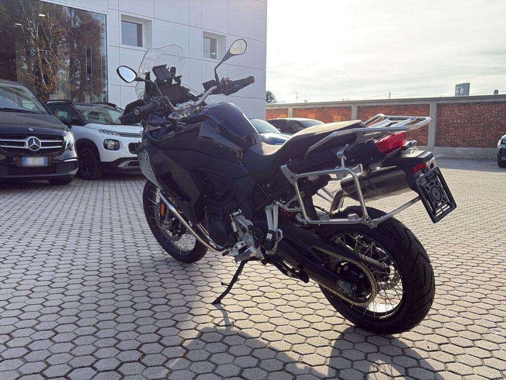 F 900 GS