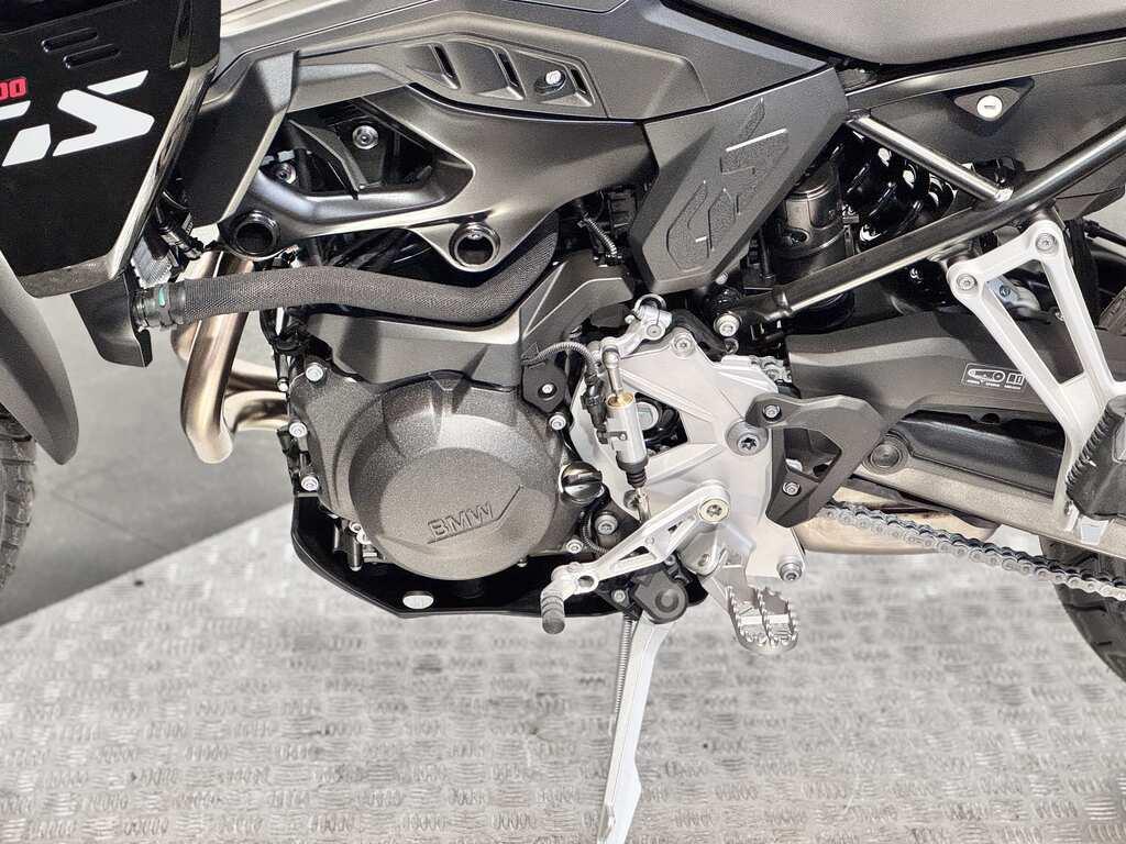 F 900 GS