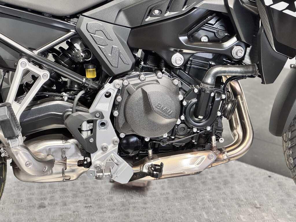 F 900 GS