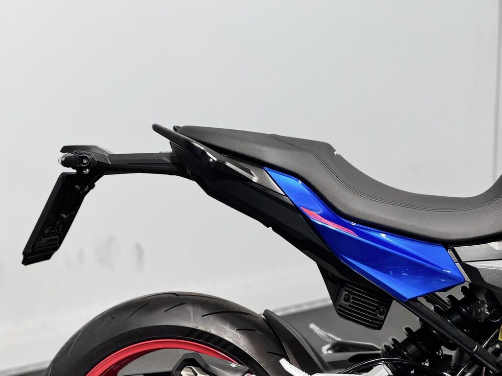 F 900 R
