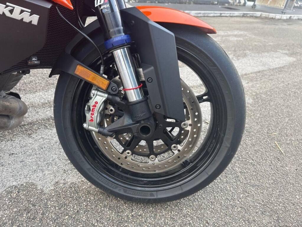 1390 SUPER DUKE