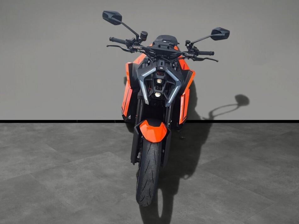 1390 SUPER DUKE