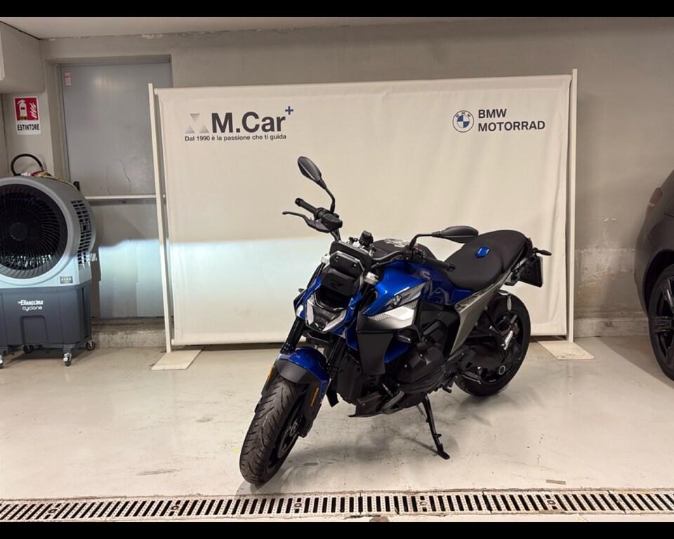 R 1300 R