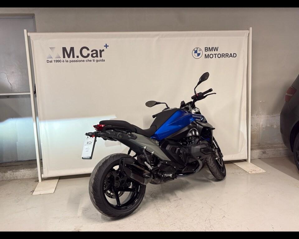 R 1300 R