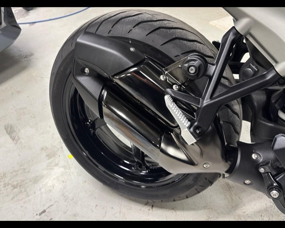R 1250 R