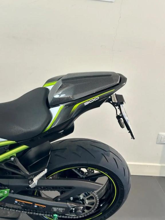Z 900