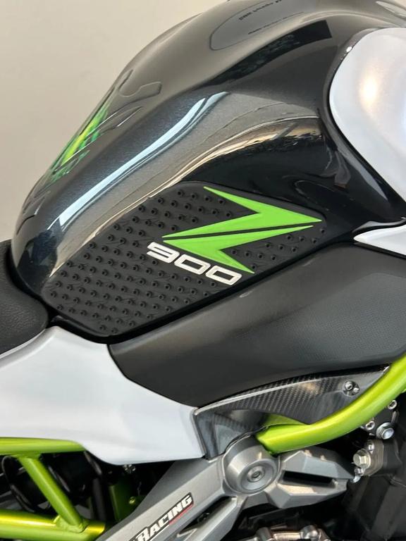 Z 900