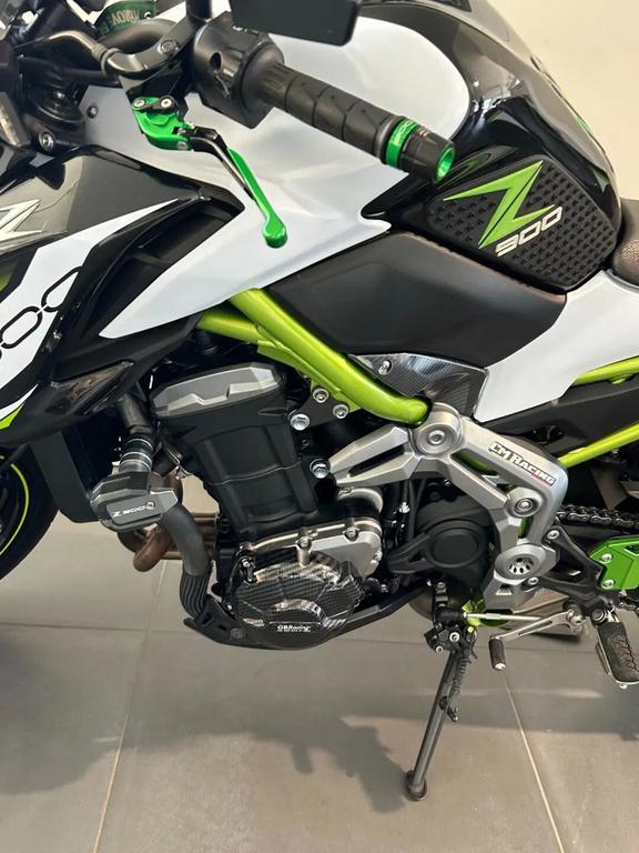 Z 900