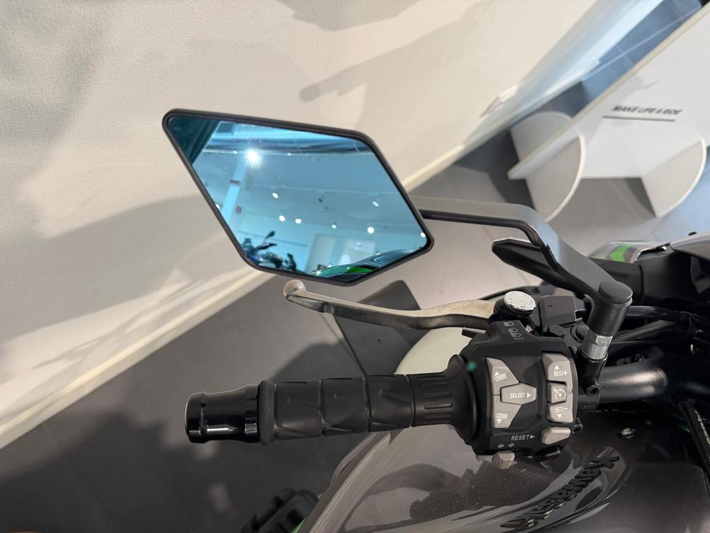 Z 900