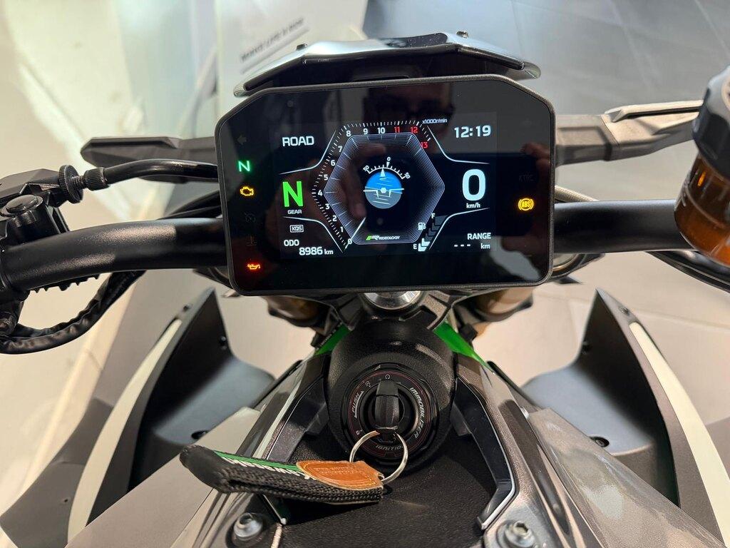 Z 900