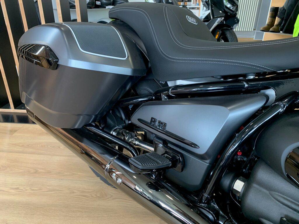 R 18
