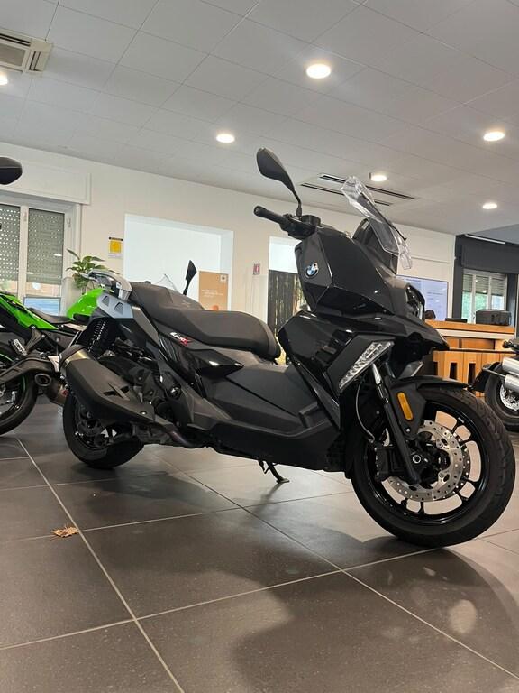 C 400 X