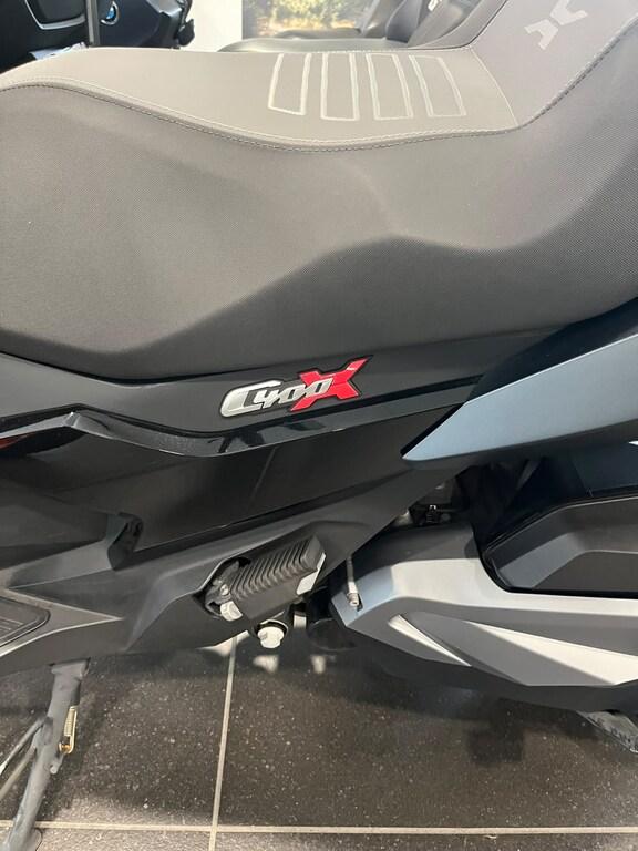C 400 X