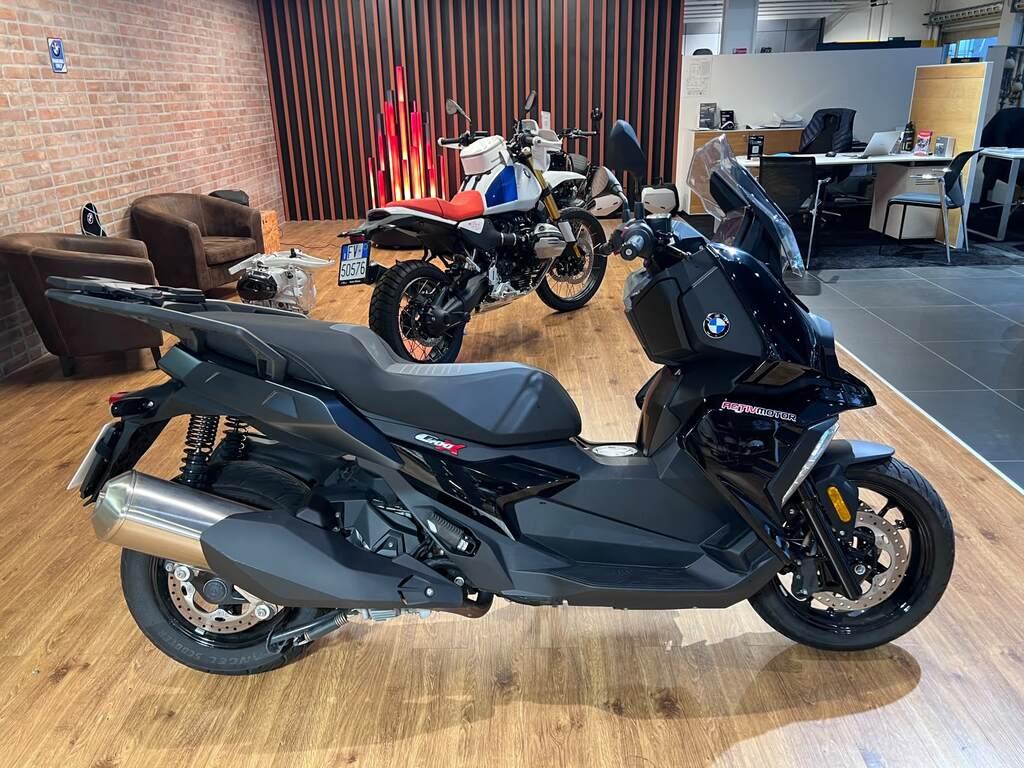 C 400 X