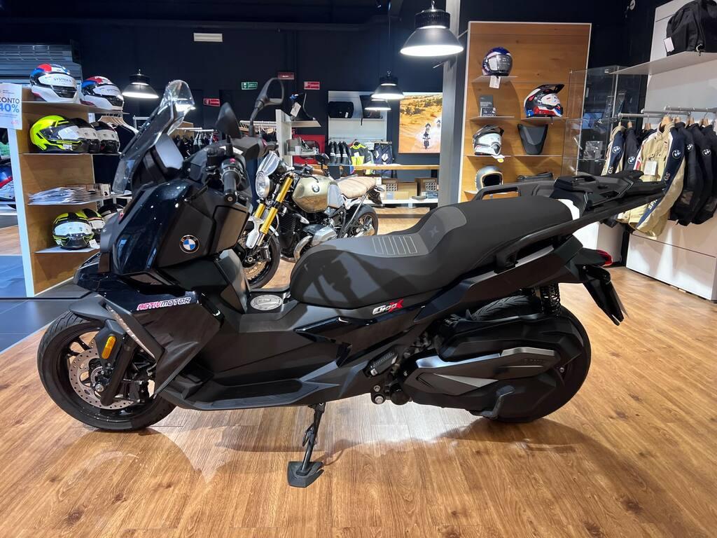 C 400 X
