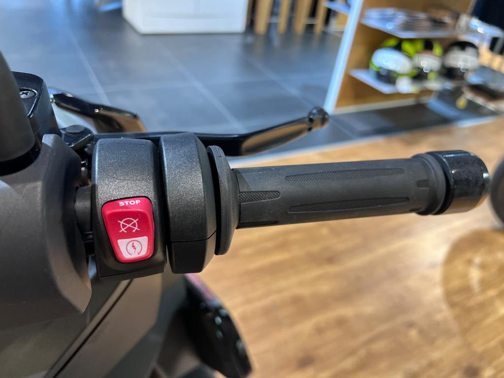 C 400 X