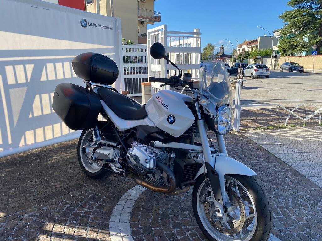 R 1200 R