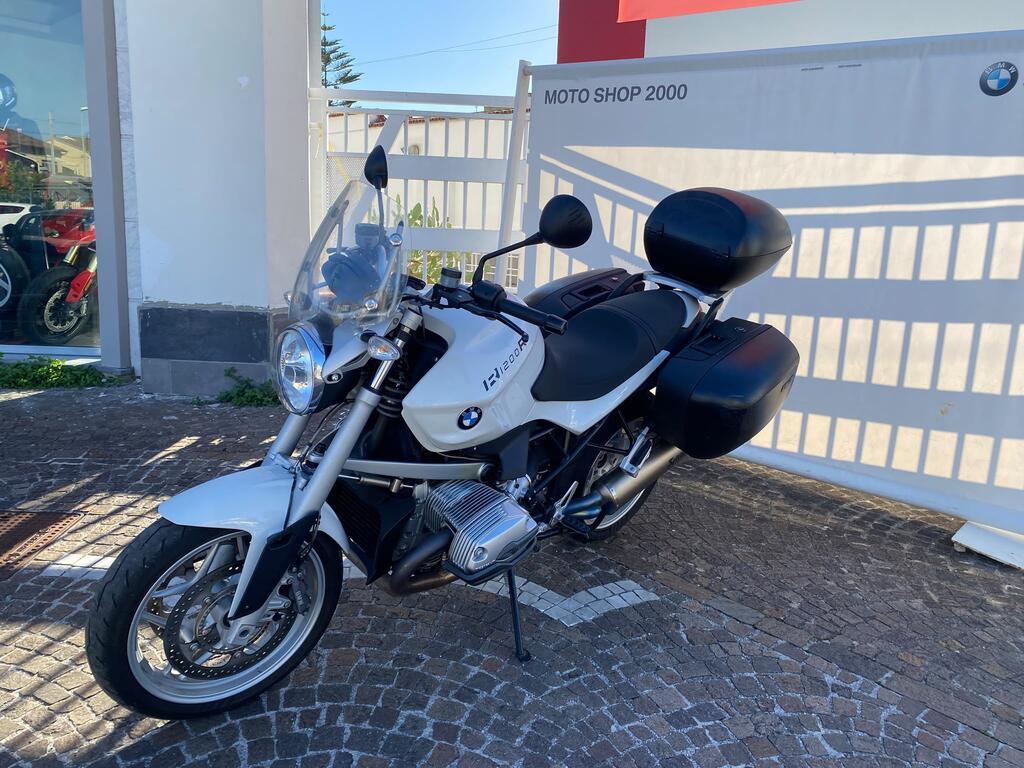 R 1200 R