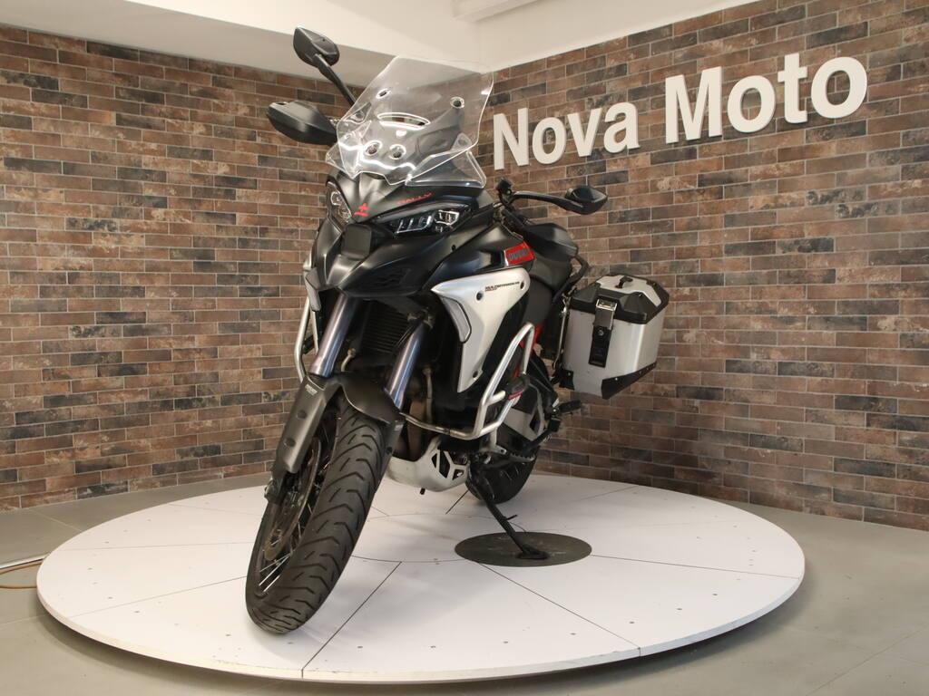 MULTISTRADA V4