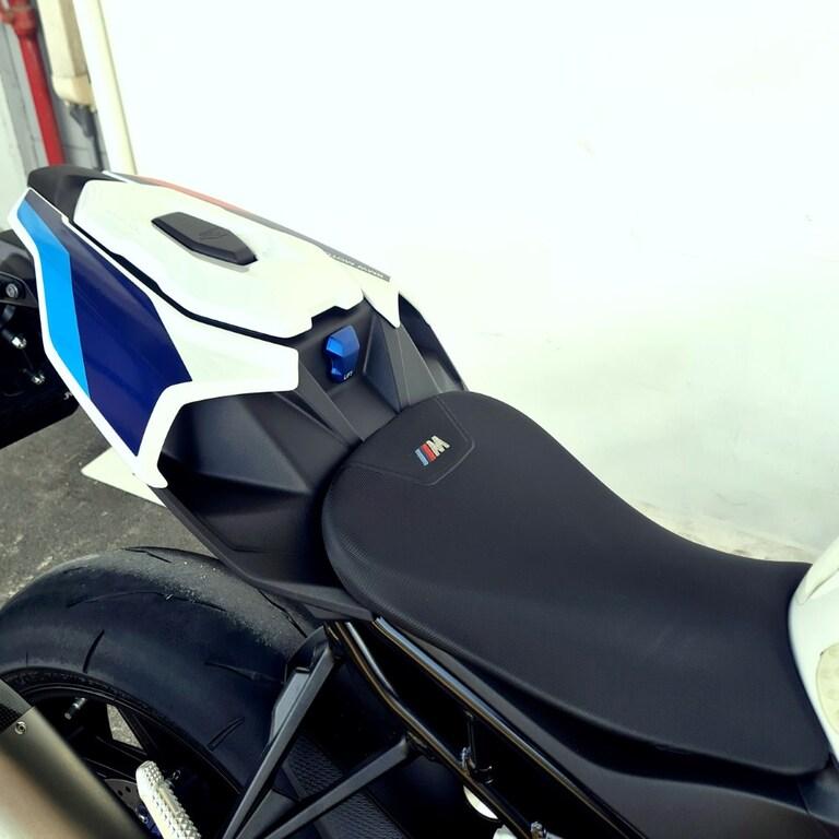 M 1000 R