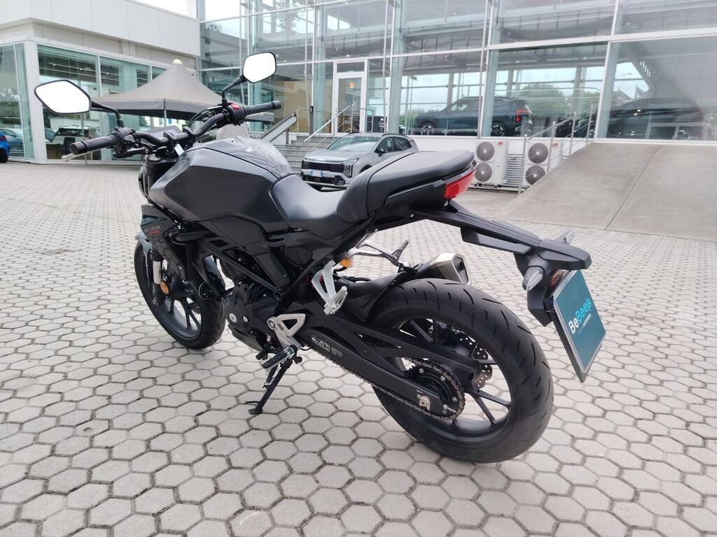 CB 300 R