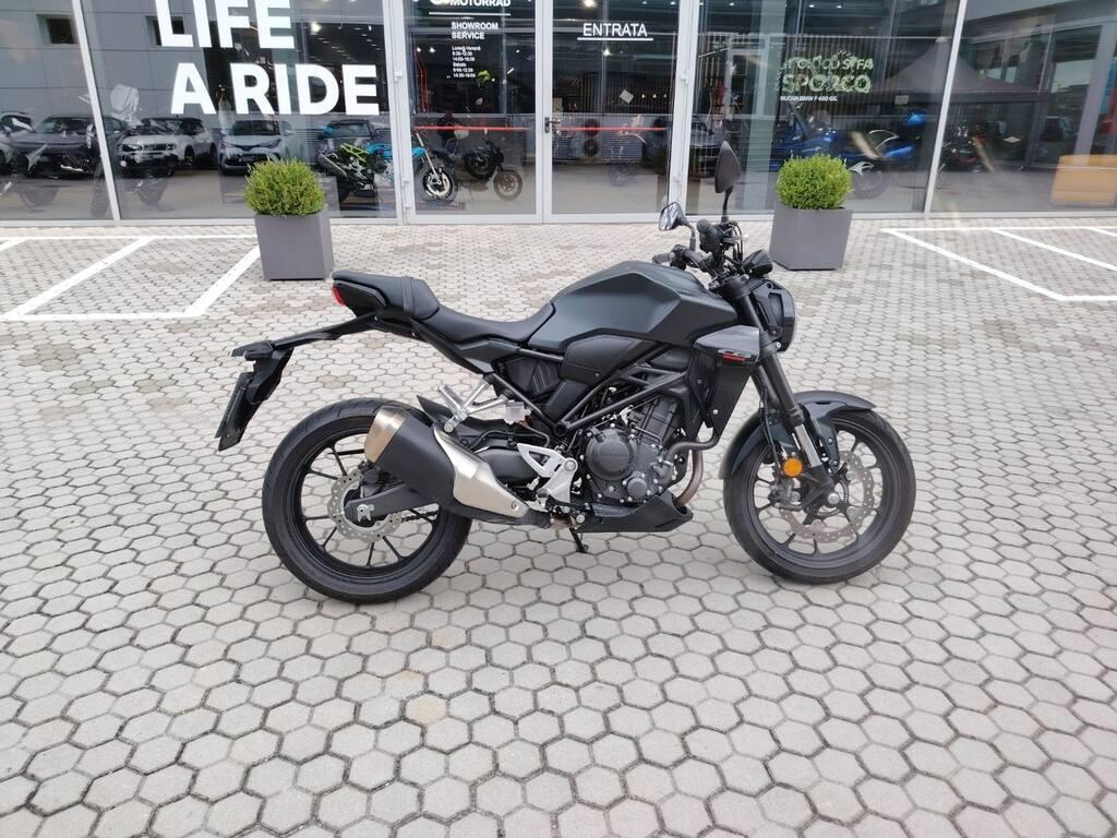 CB 300 R