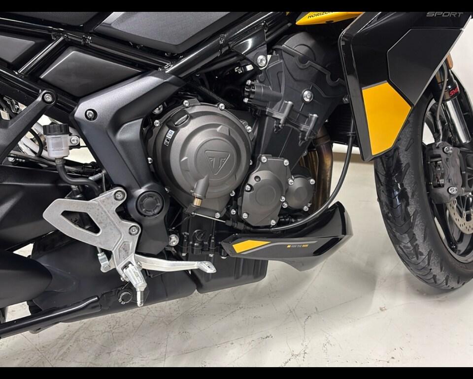 TIGER 800
