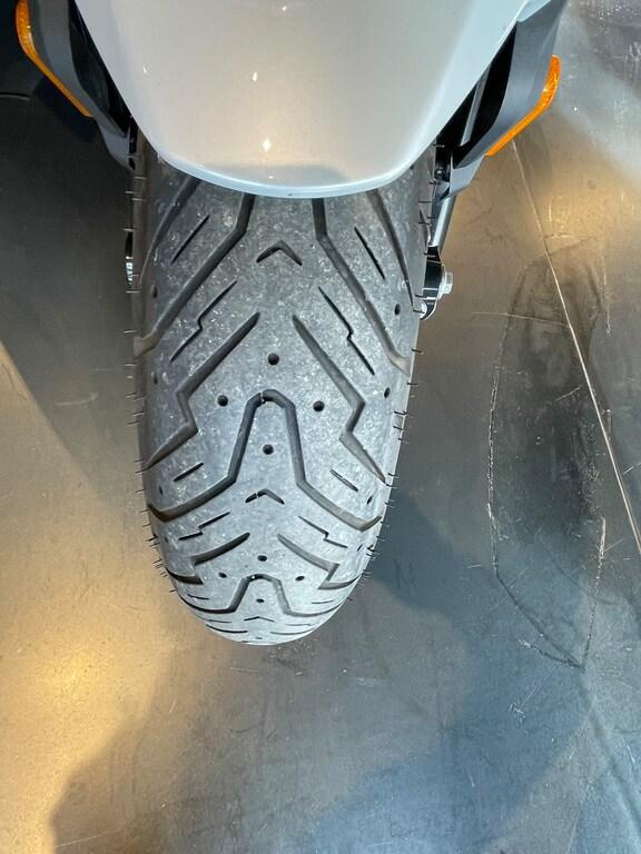 C 400 GT