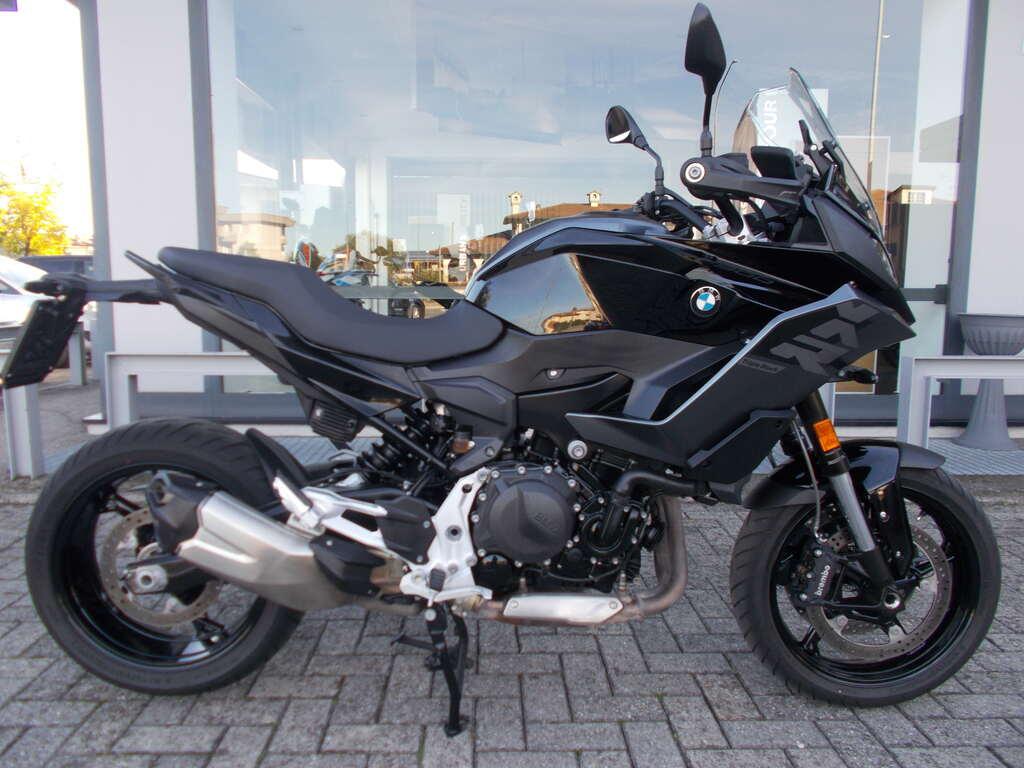 F 900 XR