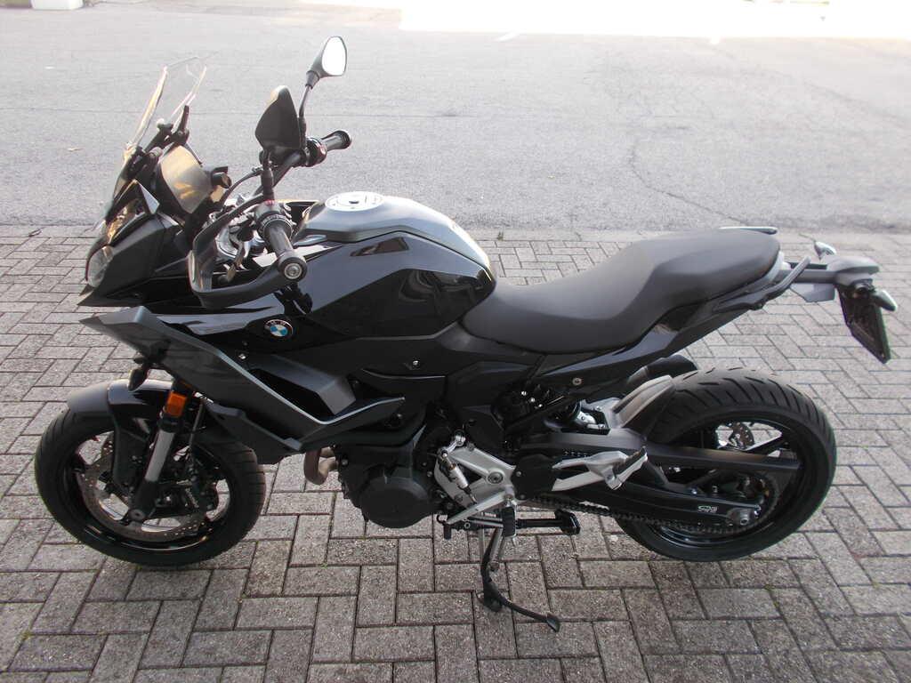 F 900 XR