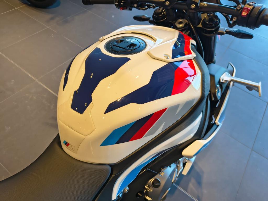 M 1000 R
