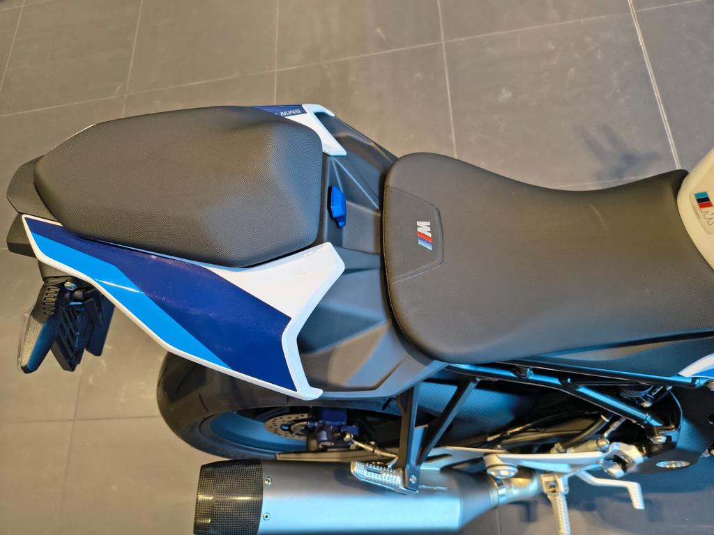 M 1000 R