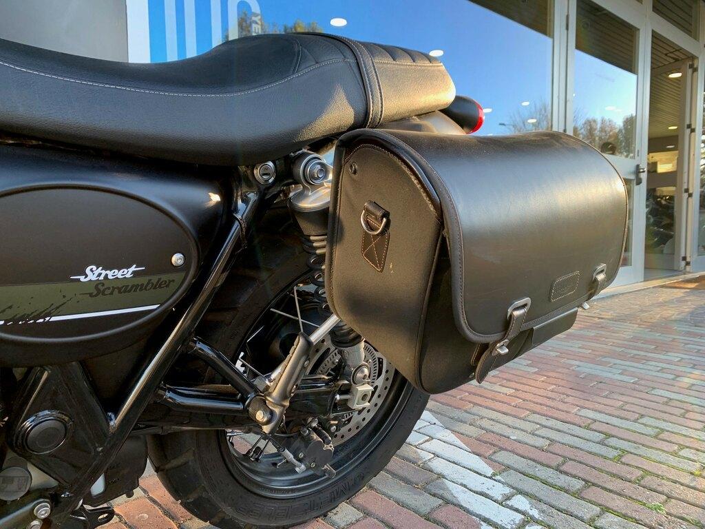 STREET SCRAMBLER 900