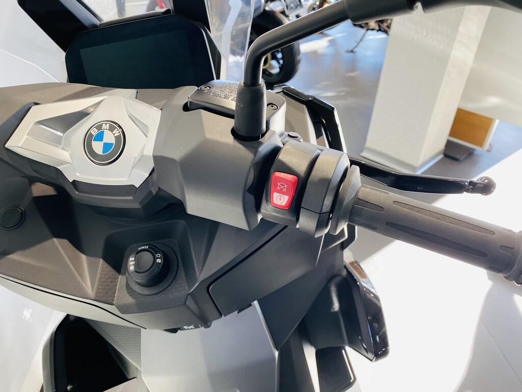 C 400 X