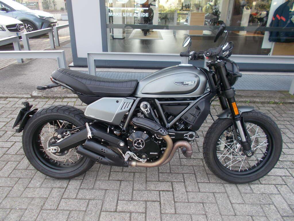 SCRAMBLER 800
