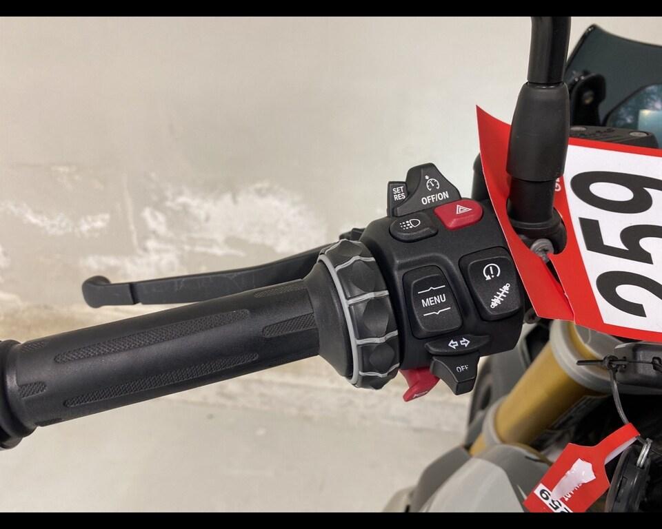 R 1250 R