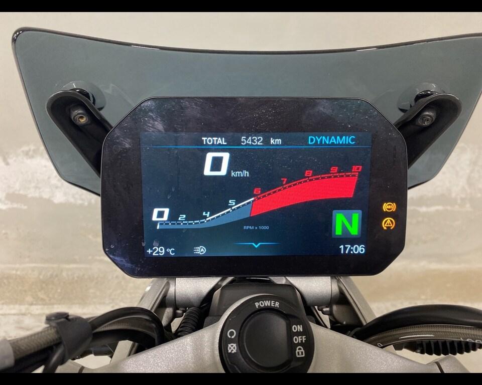 R 1250 R