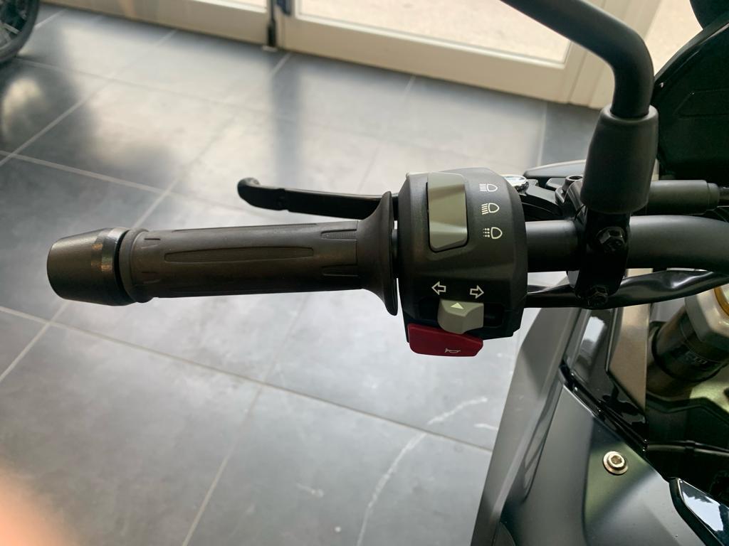G 310 GS